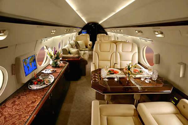 gulfstream-g4-int 2.jpg